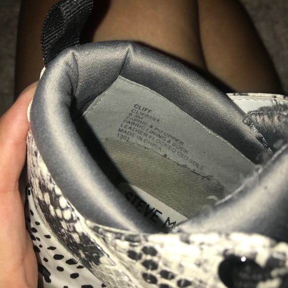 Steve Madden cliff snake 5.5 shoes - Picture 2 of 8